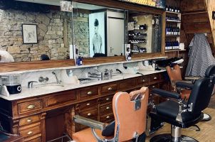 salons de coiffure pour hommes lyon Coiffeur Barbier d'Ainay Salon Homme