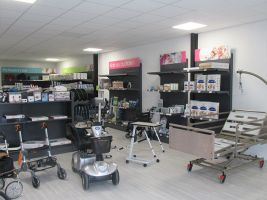 location de fauteuils roulants electriques dans les magasins lyon DISTRI CLUB MEDICAL Brignais - Lyon