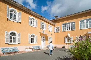 cliniques de readaptation des toxicomanes lyon Clinique Korian Les Bruyères