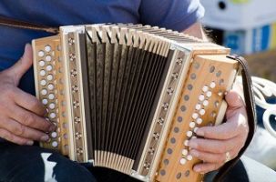 mgasins de musique en lyon Poussineau Musique