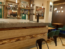 des bars avec des couples reserves lyon City bar